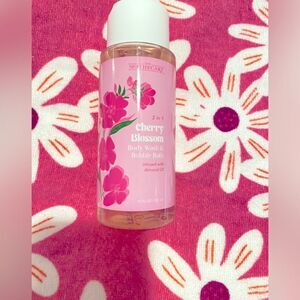 🛍️ Spathecary 2in Cherry Blossom Body
Wash and Bubble Bath10 OZ💥